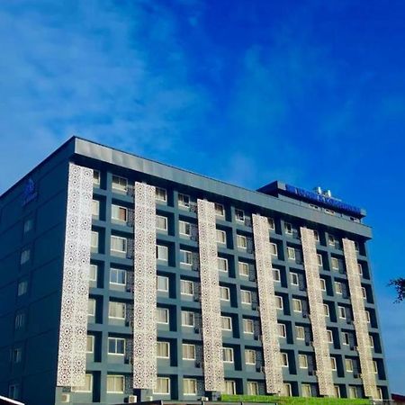 Sm Tower Hotel And Convention Berau Tanjung Redep 外观 照片