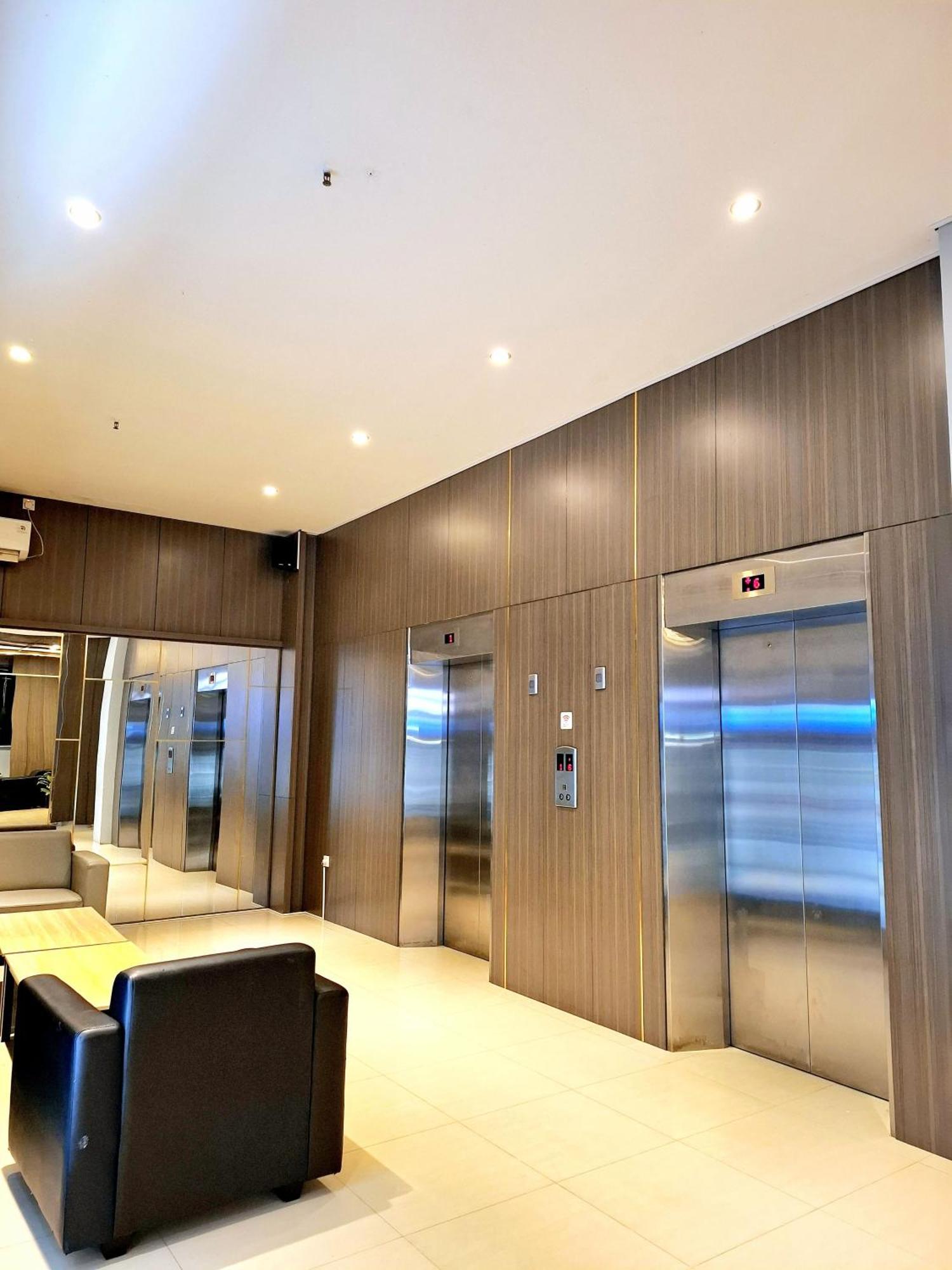 Sm Tower Hotel And Convention Berau Tanjung Redep 外观 照片
